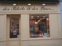 Atelier des soleils et des lunes 2001